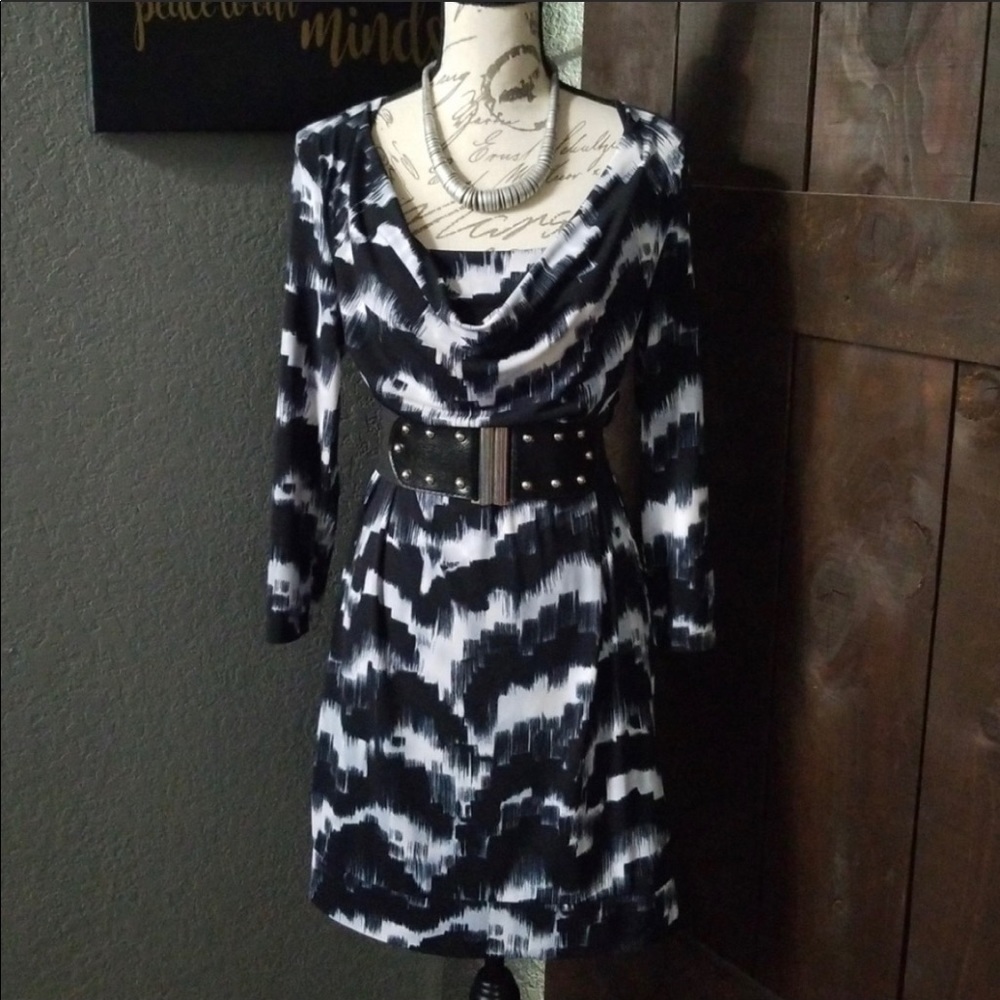 Michael Kors shift dress long sleeves